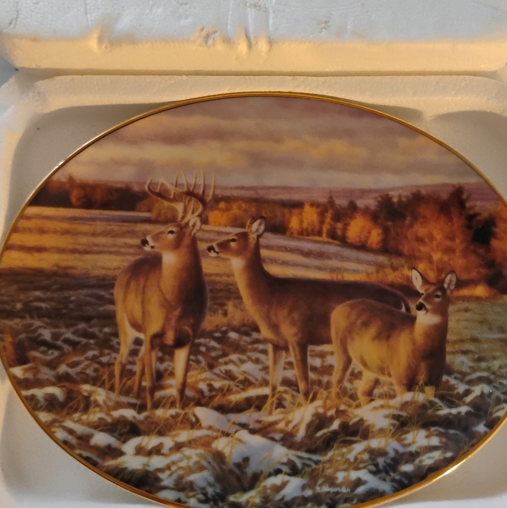 Decorative Wildlife Plate with Deer Scene